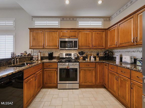 3rd image of 14058 N Buckingham Dr