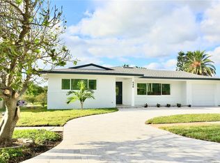 648 Shore Dr, Largo, FL 33771
