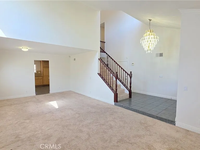 335 Eola Dr — Photo 11
