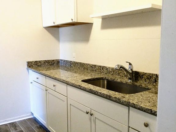 3rd image of 7412 White Alder Dr
