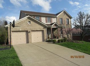 4464 Oakville Dr, Cincinnati, OH 45211