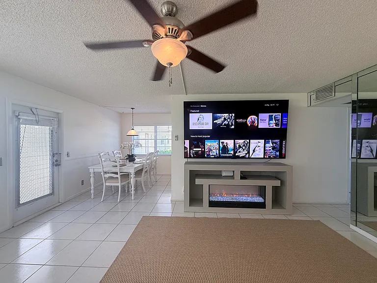 52 Mansfield Dr #B — Photo 8