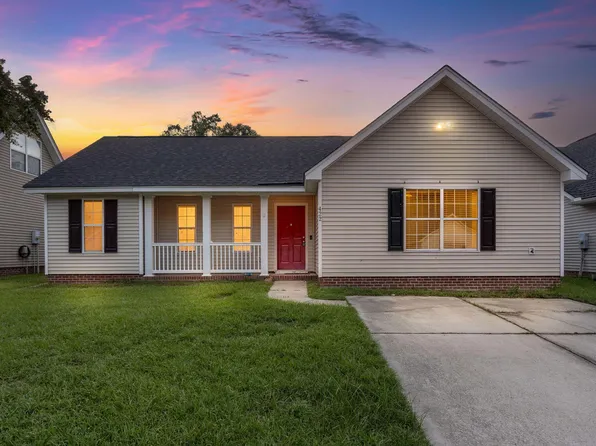 422 Ashburton Dr, Goose Creek, SC 29445