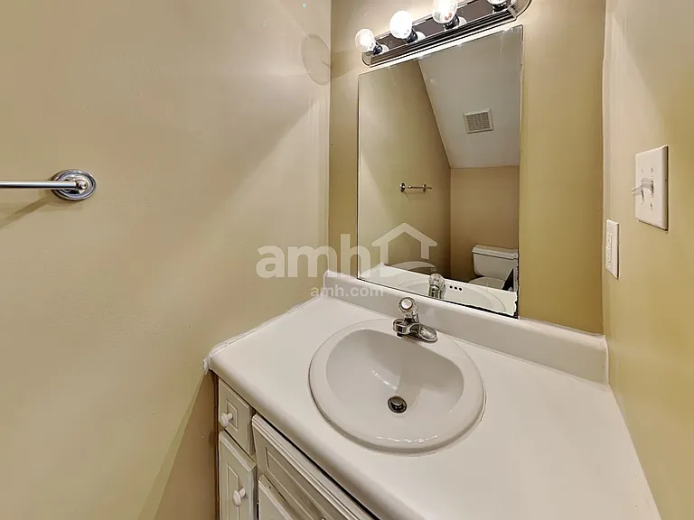 201 Walnut Creek Dr — Photo 8