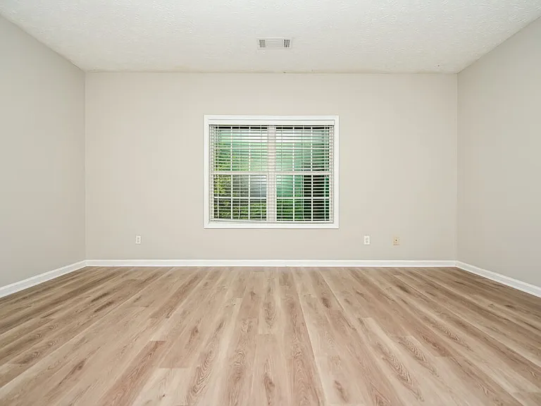 306 Fletcher Ct — Photo 14