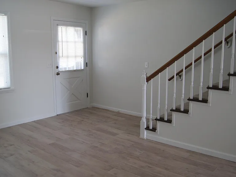 422 N Clay Ave — Photo 9