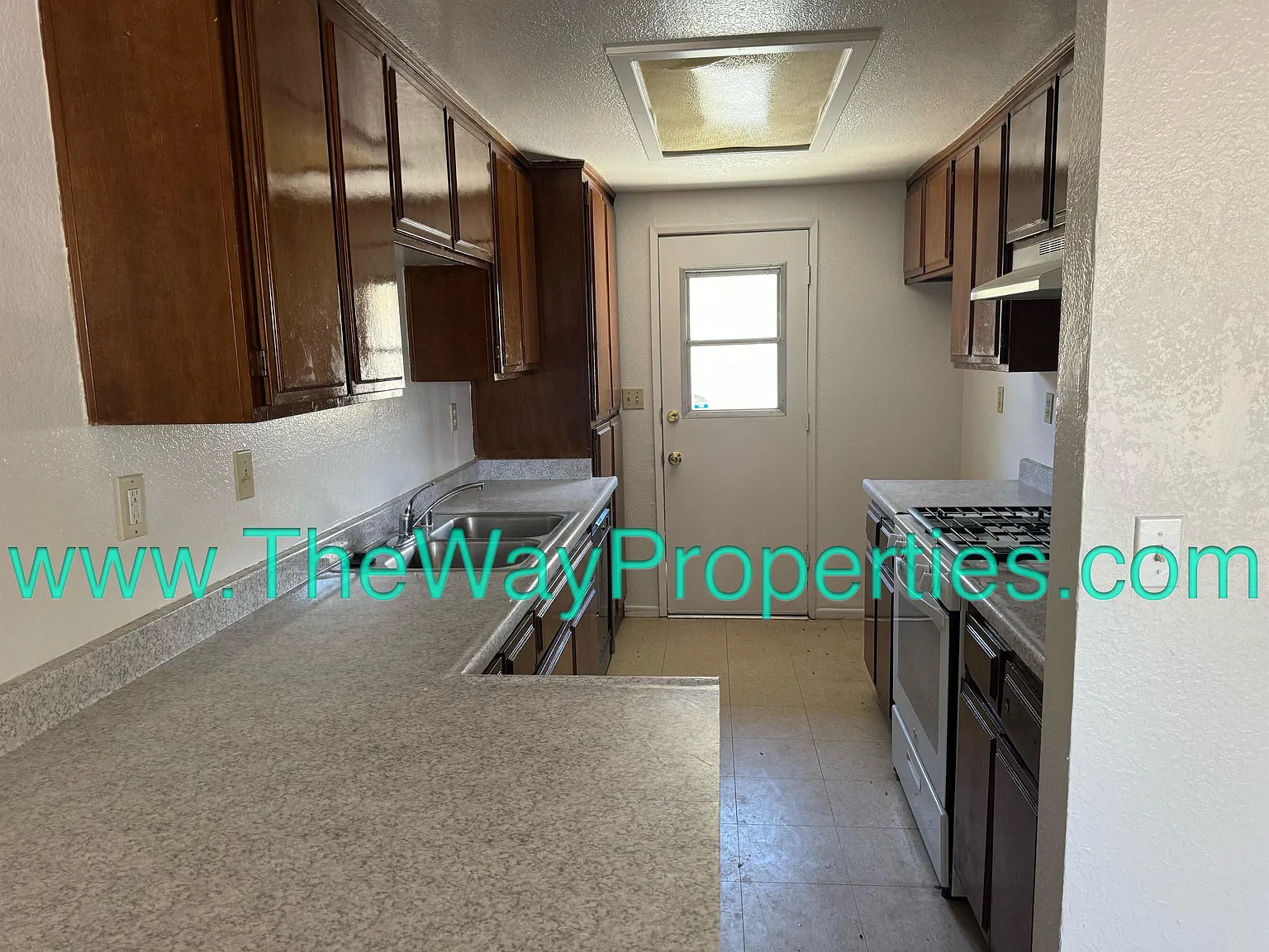 20285 Serrano Road - B — Photo 3