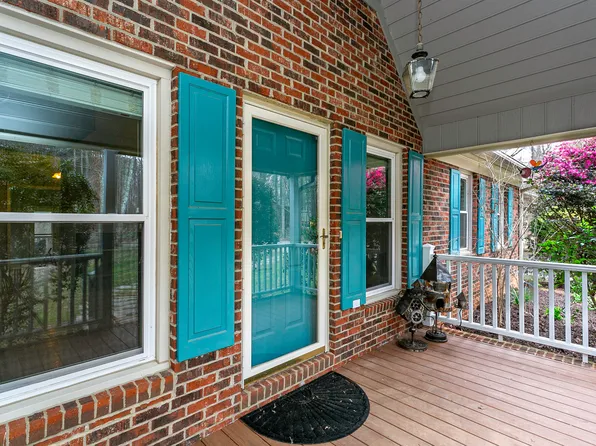 2547 Comanche Trl, Hillsborough, NC 27278