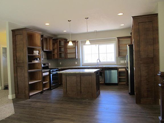 4th image of 9109 Stillwater Dr