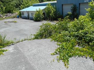 6020 Slate Creek Rd, Grundy, VA 24614