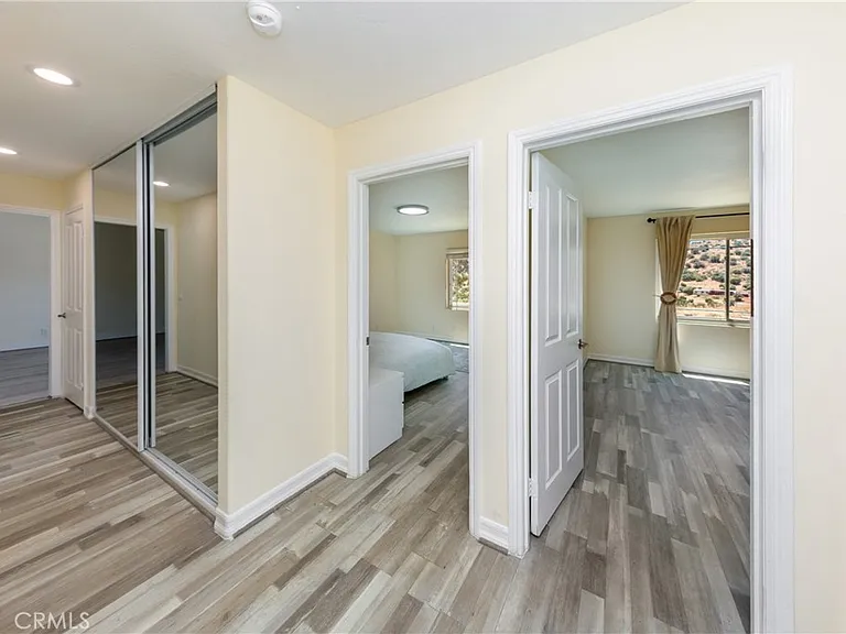 6401 Hubbard Rd — Photo 7