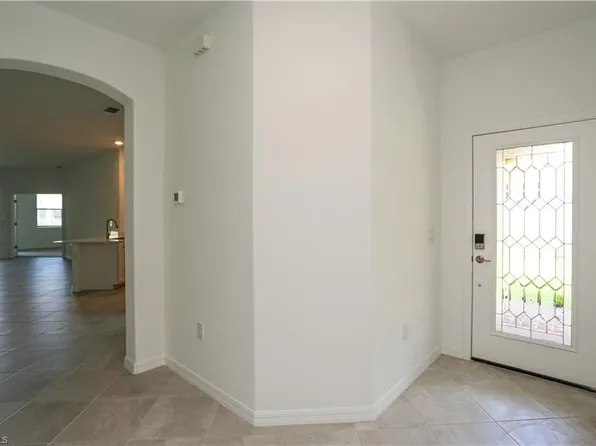 2599 Vine Ave, Naples, FL 34120