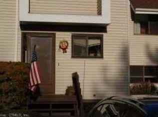 70 Spice Hill Dr, Wallingford, CT 06492