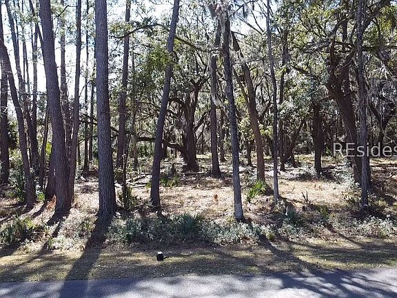 4th image of Broadview Dr