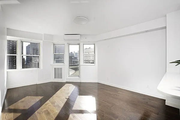 Rented by Waldstar Real Estate LLC | media 23