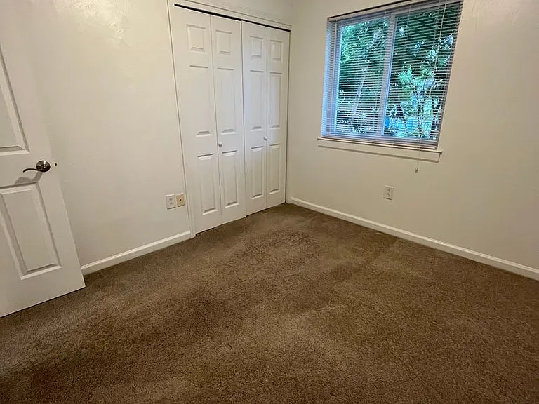 1700-1790 Liberty Ln — Photo 54