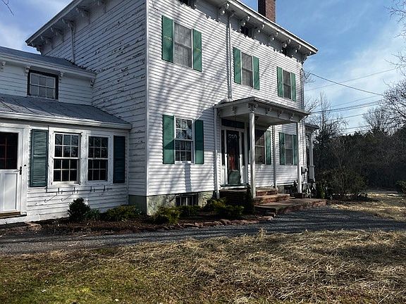 2nd image of 244 Valley Rd