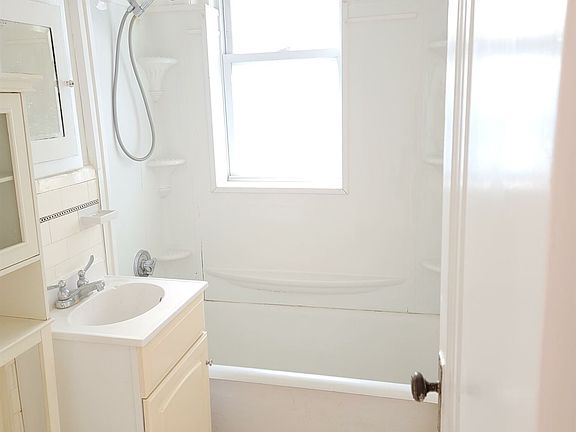 91 Bynner St. #4 Boston - Jamaica Plain Shared Unit Photo 8