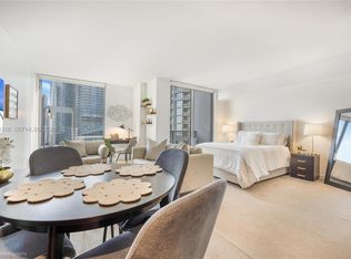 31 SE 6th St APT 2703, Miami, FL 33131