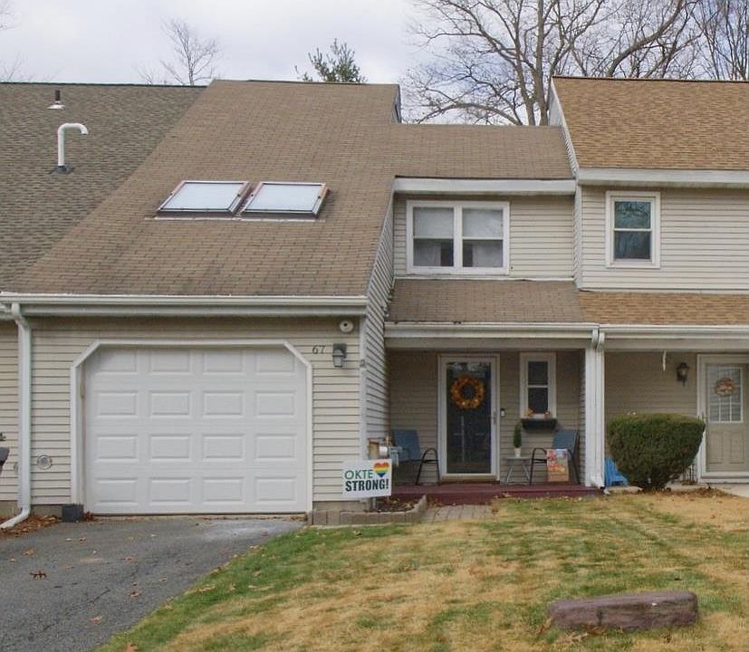 1st image of 67 Longwood Dr