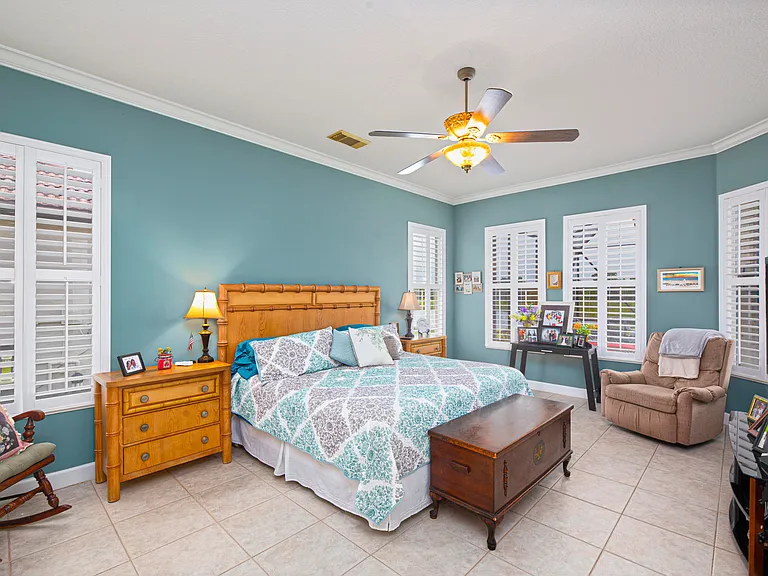 923 SW Grand Reserves Blvd — Photo 32