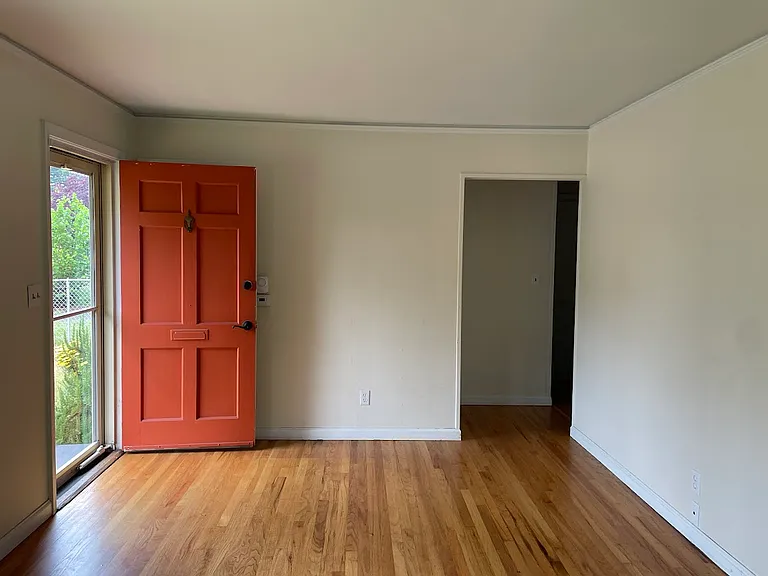 10625 SE Boise St — Photo 7