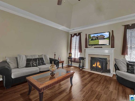 4th image of 1330 Sierra Ct
