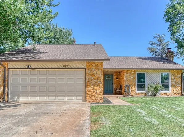 200 Pawnee Cir, Yukon, OK 73099