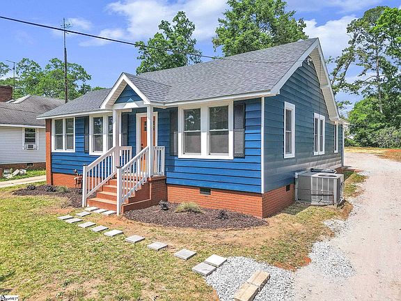 2nd image of 313 Furman Hall Rd