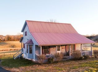 1393 Jones Chapel Rd, Byrdstown, TN 38549