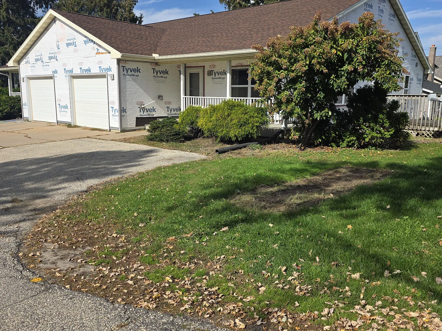 3 bed, $1,375 — Photo 2