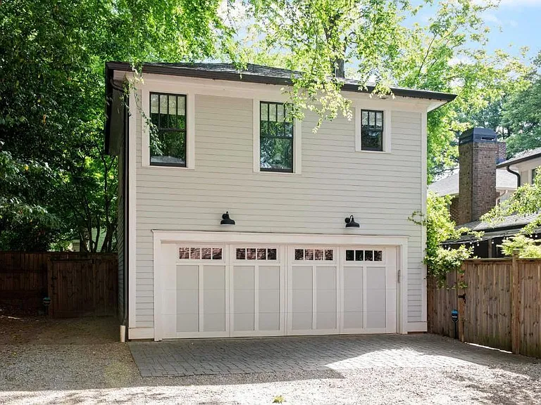 1054 Euclid Ave NE #CH — Photo 6