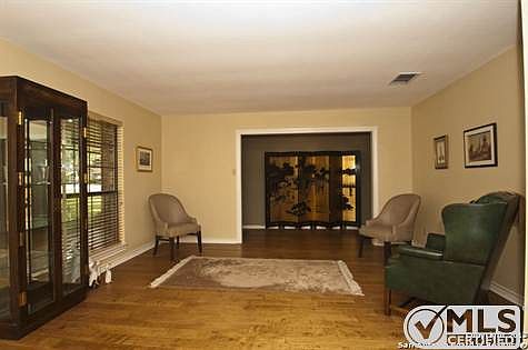 5th image of 13710 Yellow Oak Cir