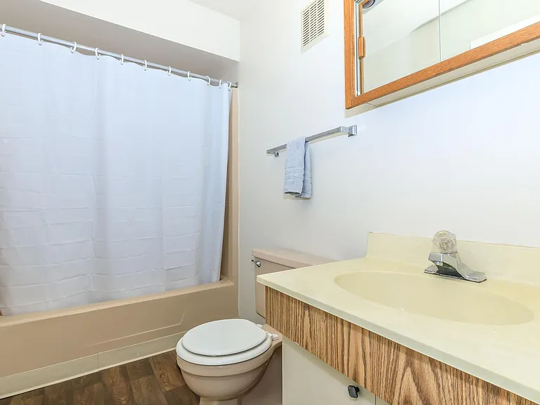 2 Bed 2 Bath