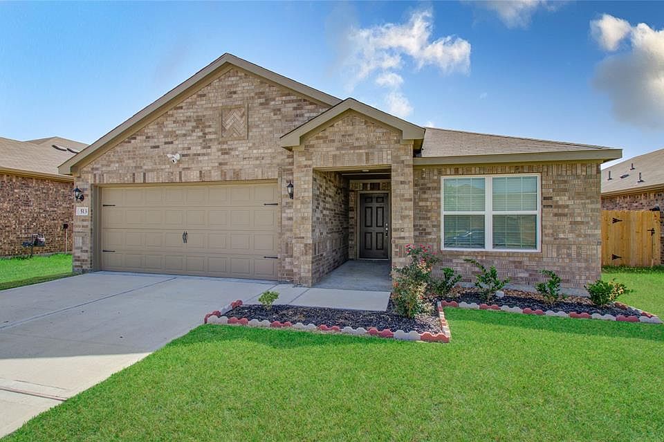 1st image of 513 Amberwood Park Dr