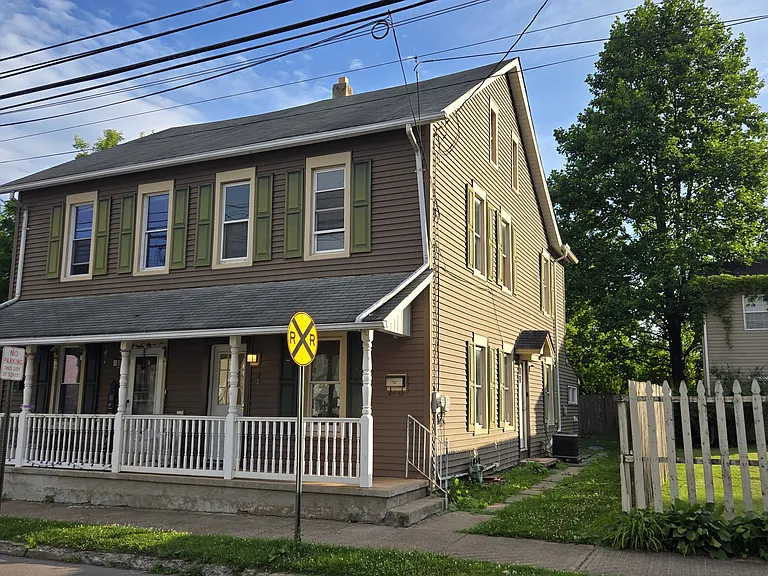 542 Iron St — Photo 33