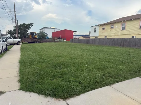 4031 Erato St, New Orleans, LA 70125