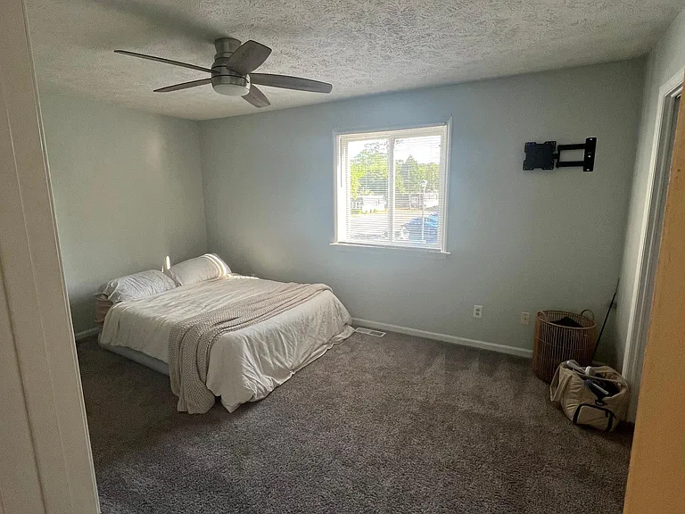 6328 Wrightsville Ave #D4 — Photo 23