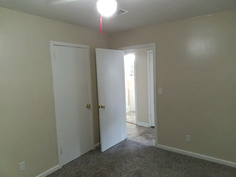 2939 Urban Ave — Photo 8