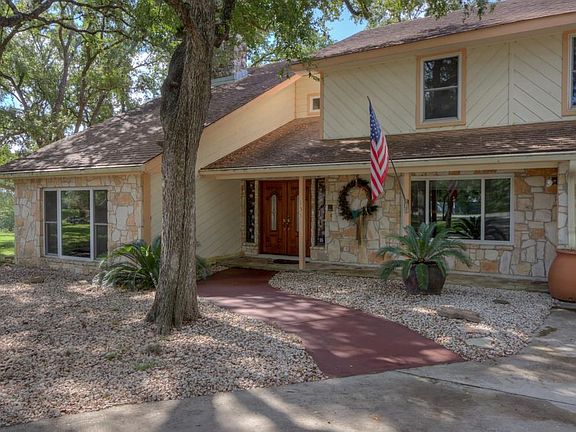 4th image of 131 Oak View Ct