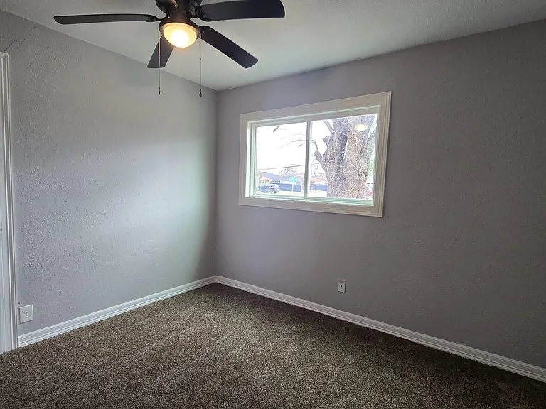 8654 Tilgham St — Photo 10