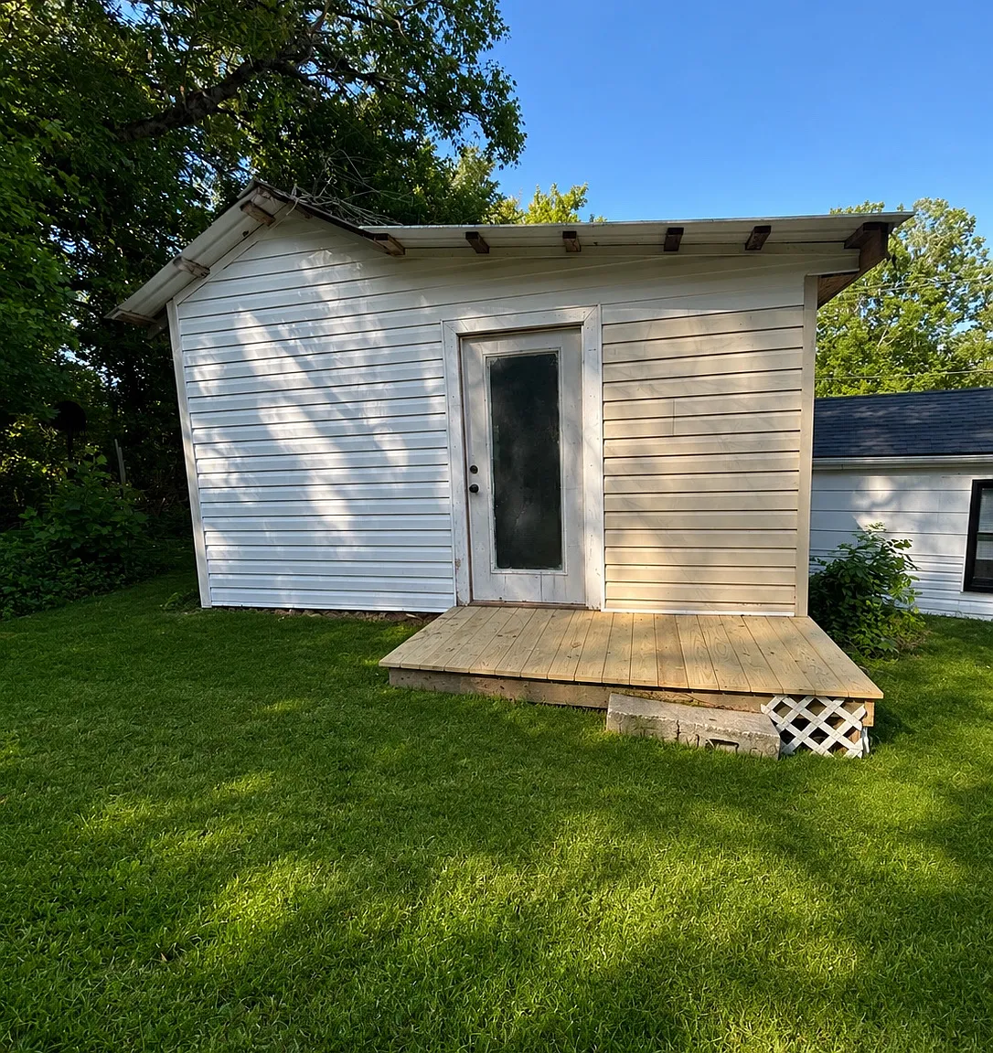 3 bed, 1100 sqft, $1,900 — Photo 3