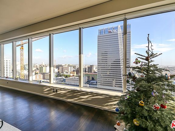 4th image of 1155 S Grand Ave APT 1901