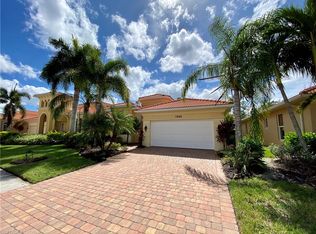 7699 Martino Cir, Naples, FL 34112