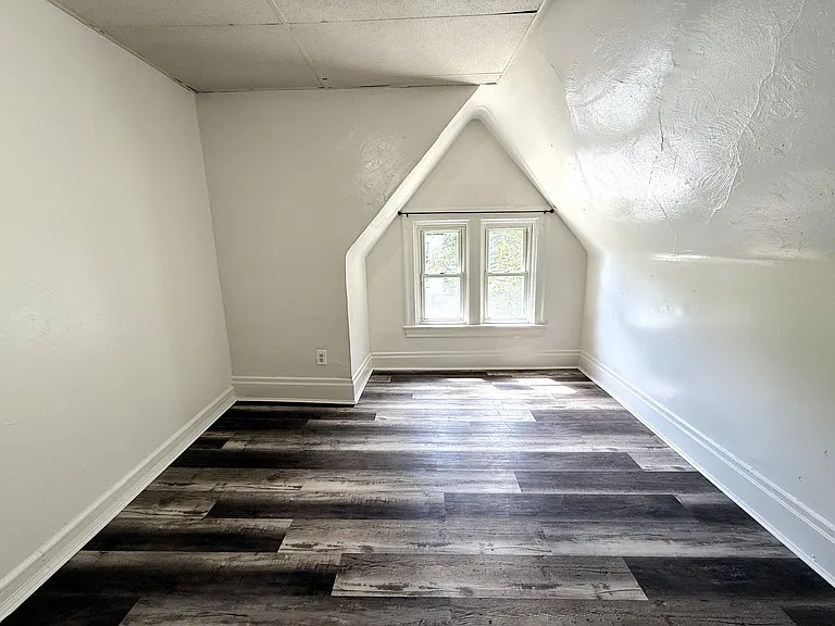 5407 Stanton Ave — Photo 7
