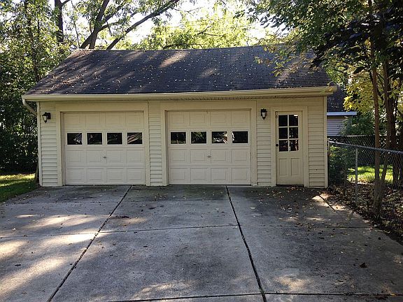 4th image of 10765 Talbot Ave