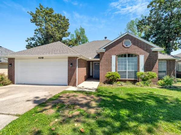 409 N 39th Pl, Rogers, AR 72756
