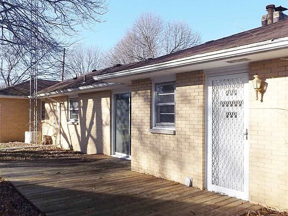 2nd image of 3501 W Brook Dr