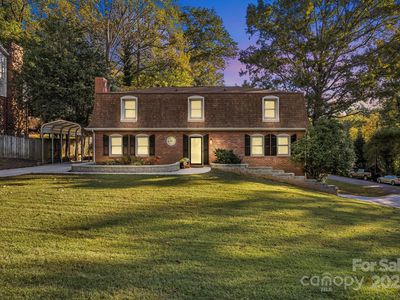 651 25th Ave NW, Hickory, NC, 28601
