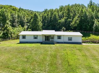 381 Hinkle Branch Rd, Flat Lick, KY 40935